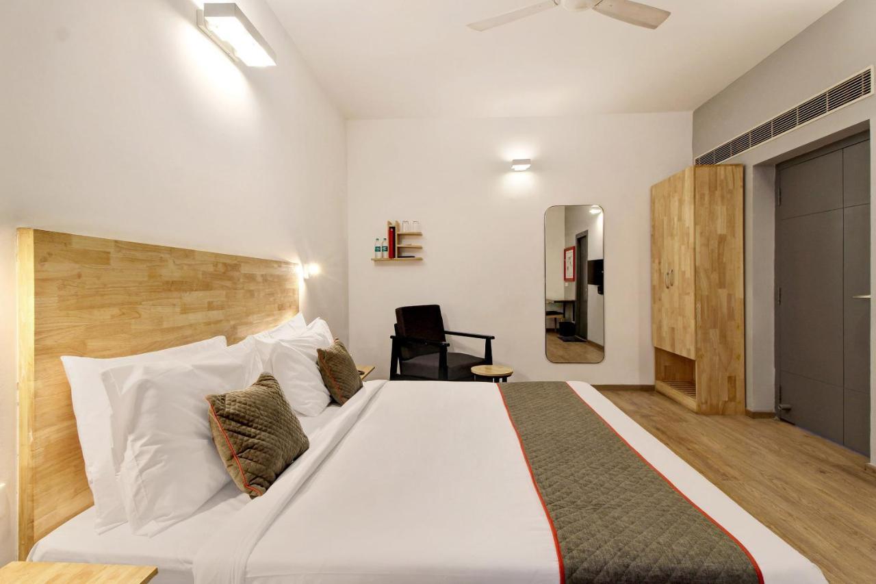 Oyo Townhouse 9 Hitech City Hyderabad Esterno foto