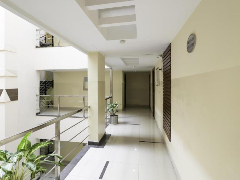 Oyo Townhouse 9 Hitech City Hyderabad Esterno foto